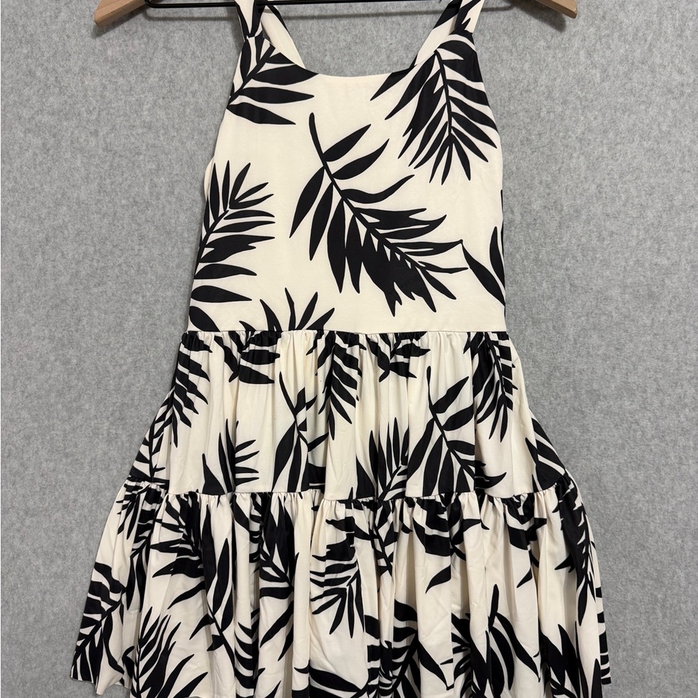 Black and White Leaf Print Juniors Dress